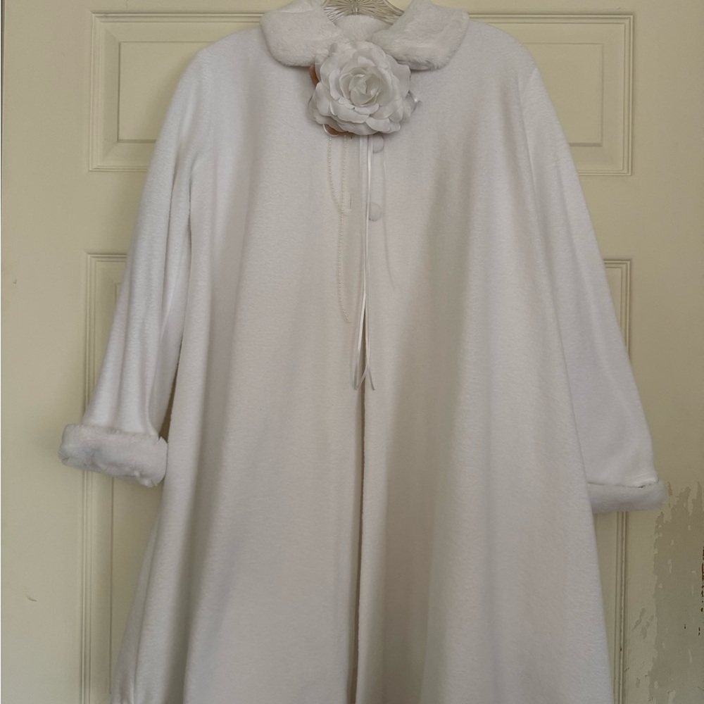 Kid's Dream Ivory Coat with Faux Fur Trim